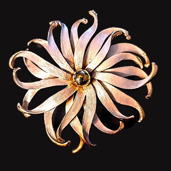 VTG 3-D Swirl FLOWER ~ Two-tone Brushed Silver/Gloss Gold Art Deco 3" Pin Brooch - Picture 7 of 7